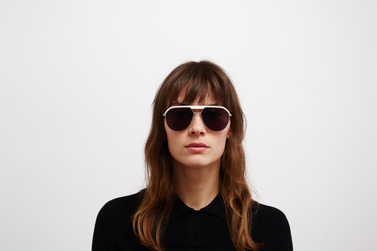 ml02 montura: mh52 blanco señal/plata brillante|lente: negro leica sólido leica MYKITA ERT2365