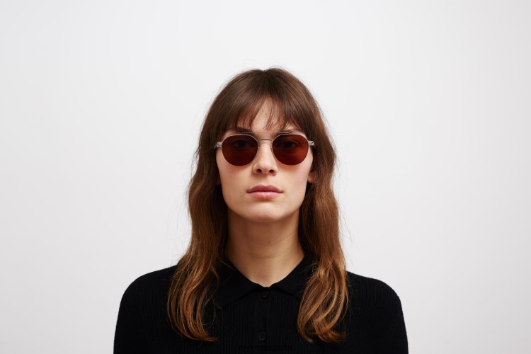 ml04 montura: plata brillante/gris titanio|lente: leica ámbar sólido leica MYKITA ERT2370