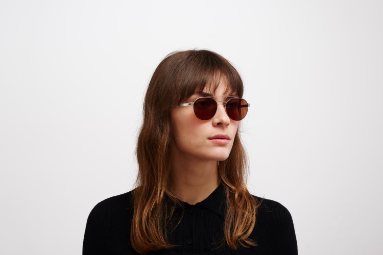 ml04 montura: plata brillante/gris titanio|lente: leica ámbar sólido leica MYKITA ERT2370