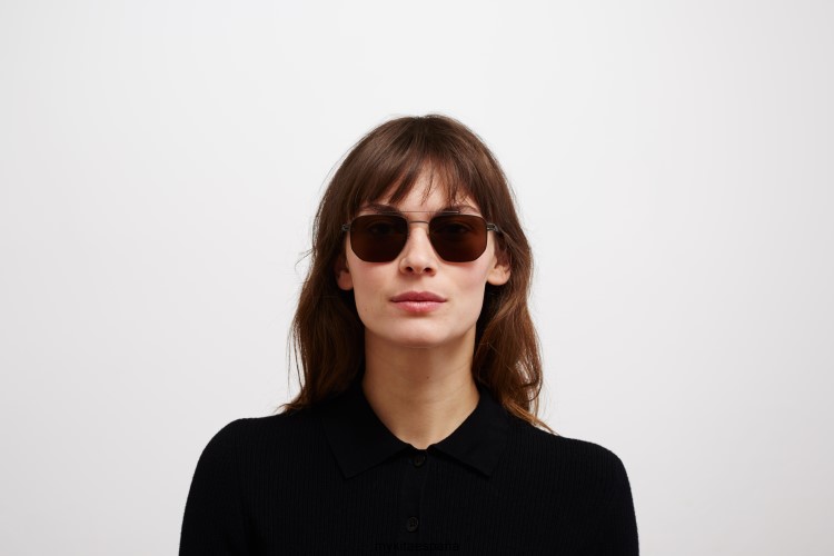 ml05 montura: grafito brillo/verde safari|lente: marrón leica polarizada leica MYKITA ERT2373